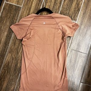 Lulu lemon swift tech t shirt size 6